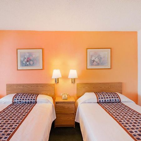 Hotel O Houston East Channelview I-10 Extérieur photo
