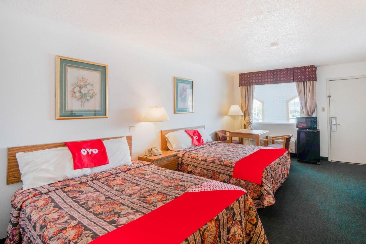 Hotel O Houston East Channelview I-10 Extérieur photo